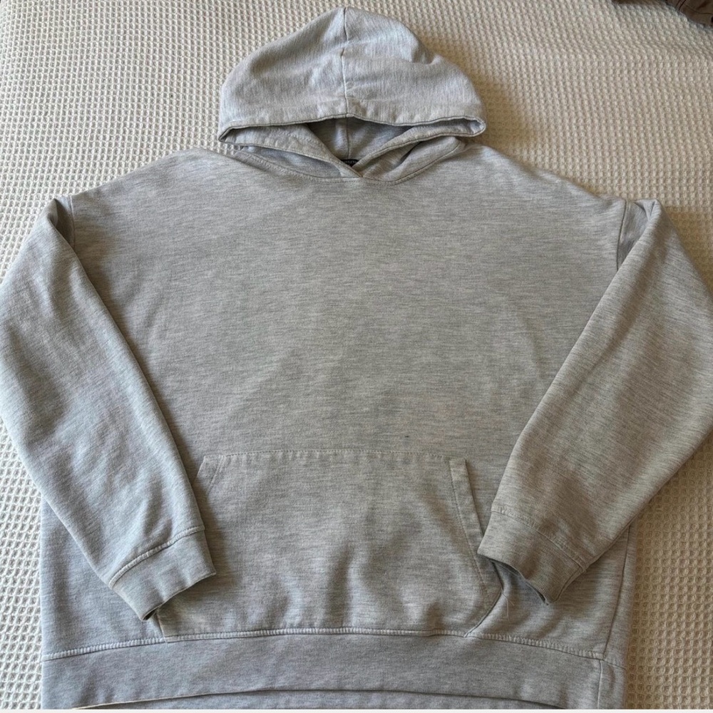 PrettyLittleThing Light Gray Hoodie